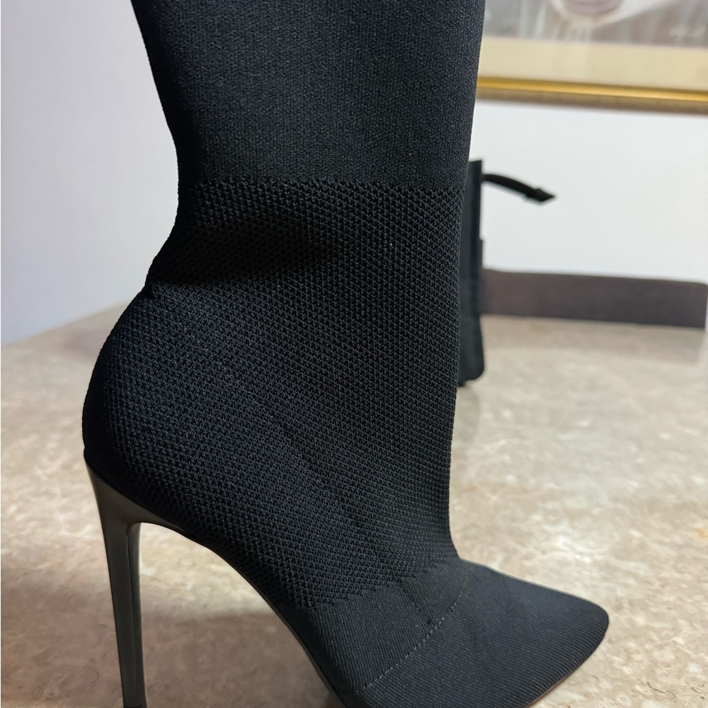 Black Steve Madden Stilletto Boot, Size 11M